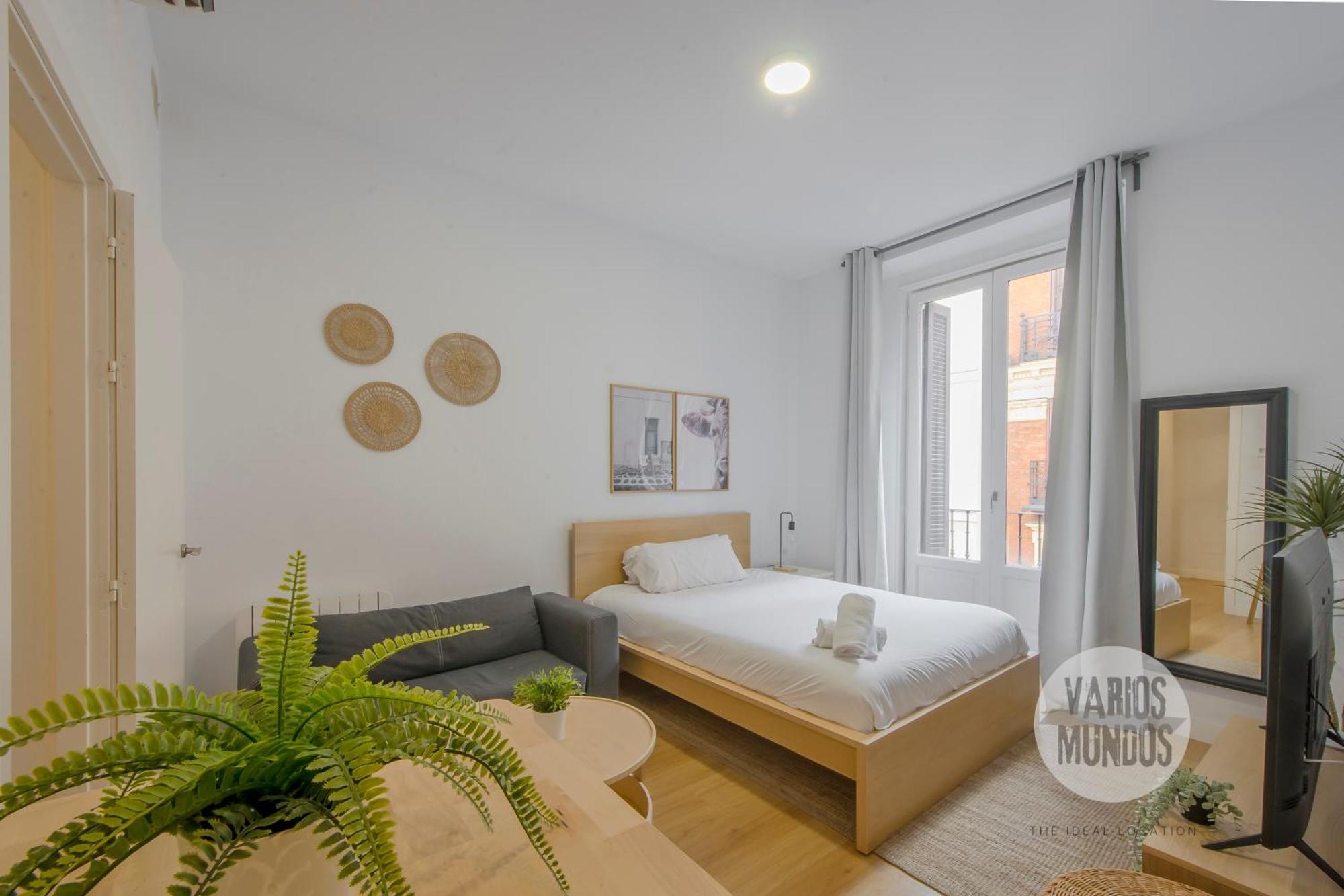 Descanso Para 3 En Sol, Ven A Concepcion Jeronima Madrid Exterior photo